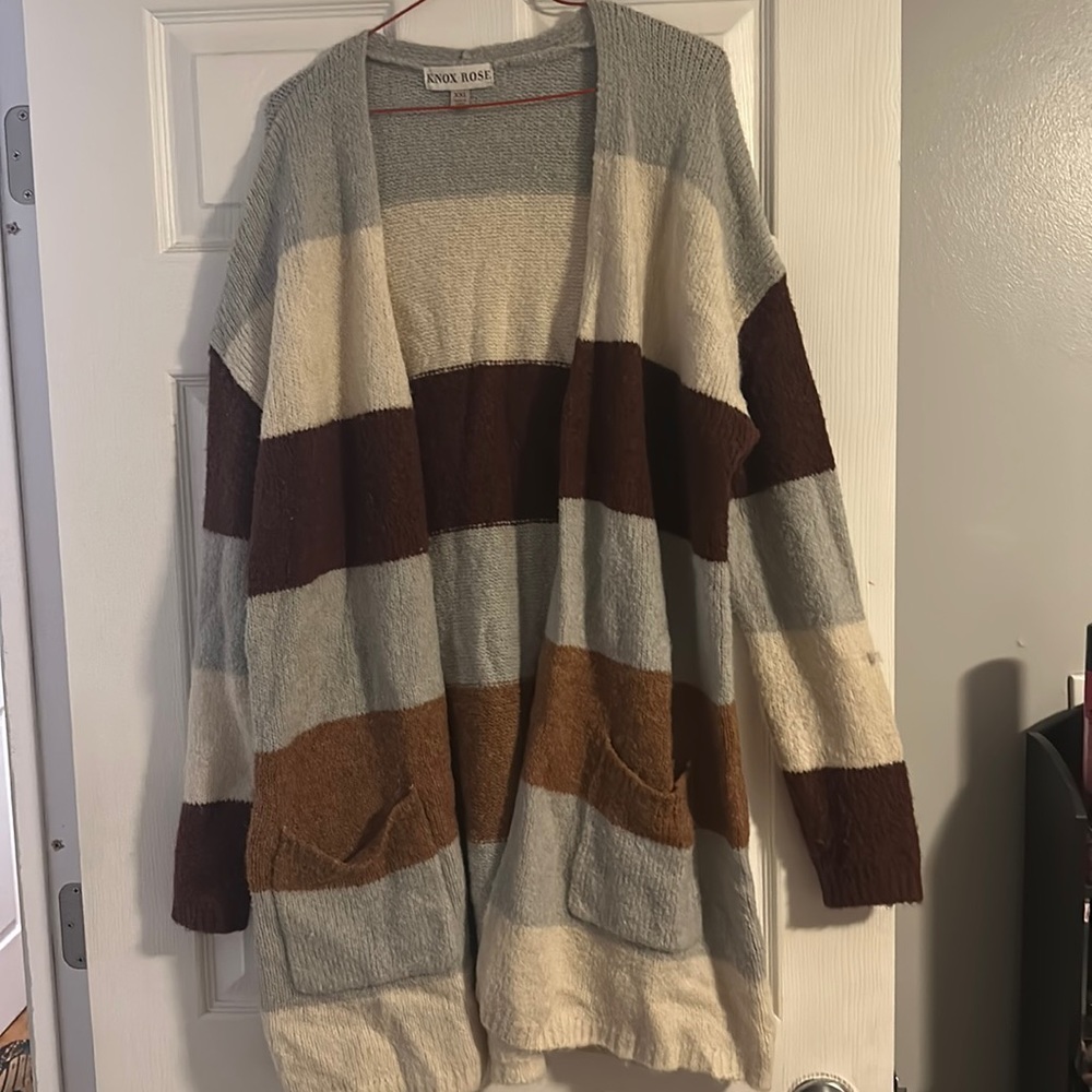 Cardigan sweater